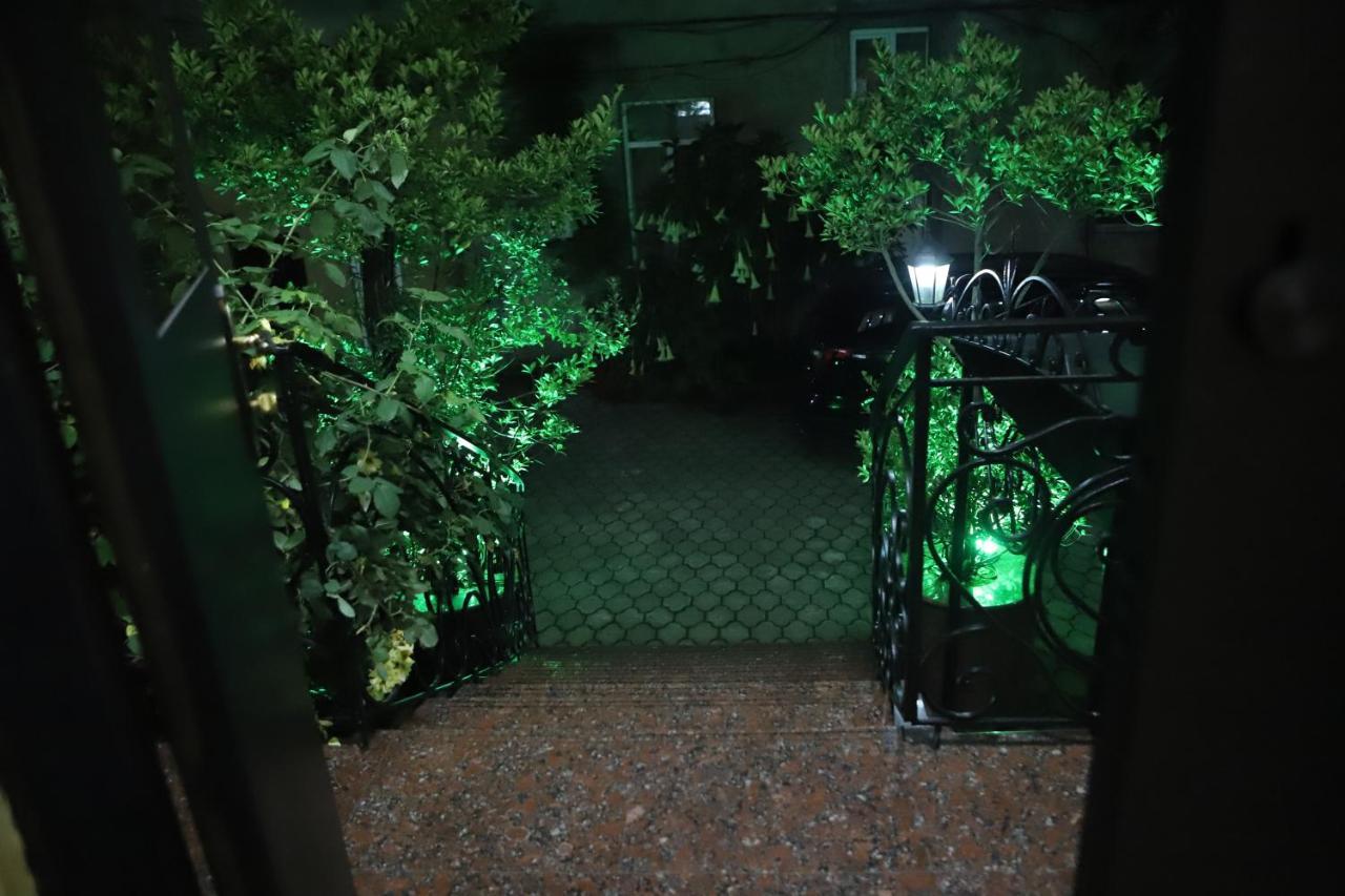 באטומי Hotel Black Sea House מראה חיצוני תמונה