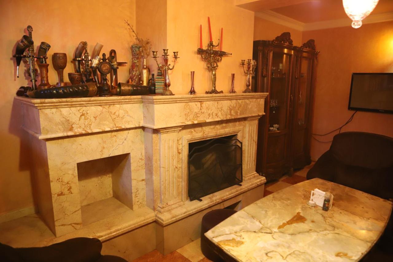 באטומי Hotel Black Sea House מראה חיצוני תמונה