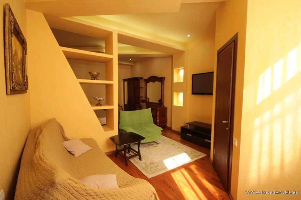 באטומי Hotel Black Sea House מראה חיצוני תמונה