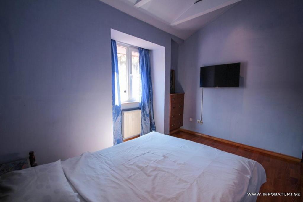 באטומי Hotel Black Sea House מראה חיצוני תמונה