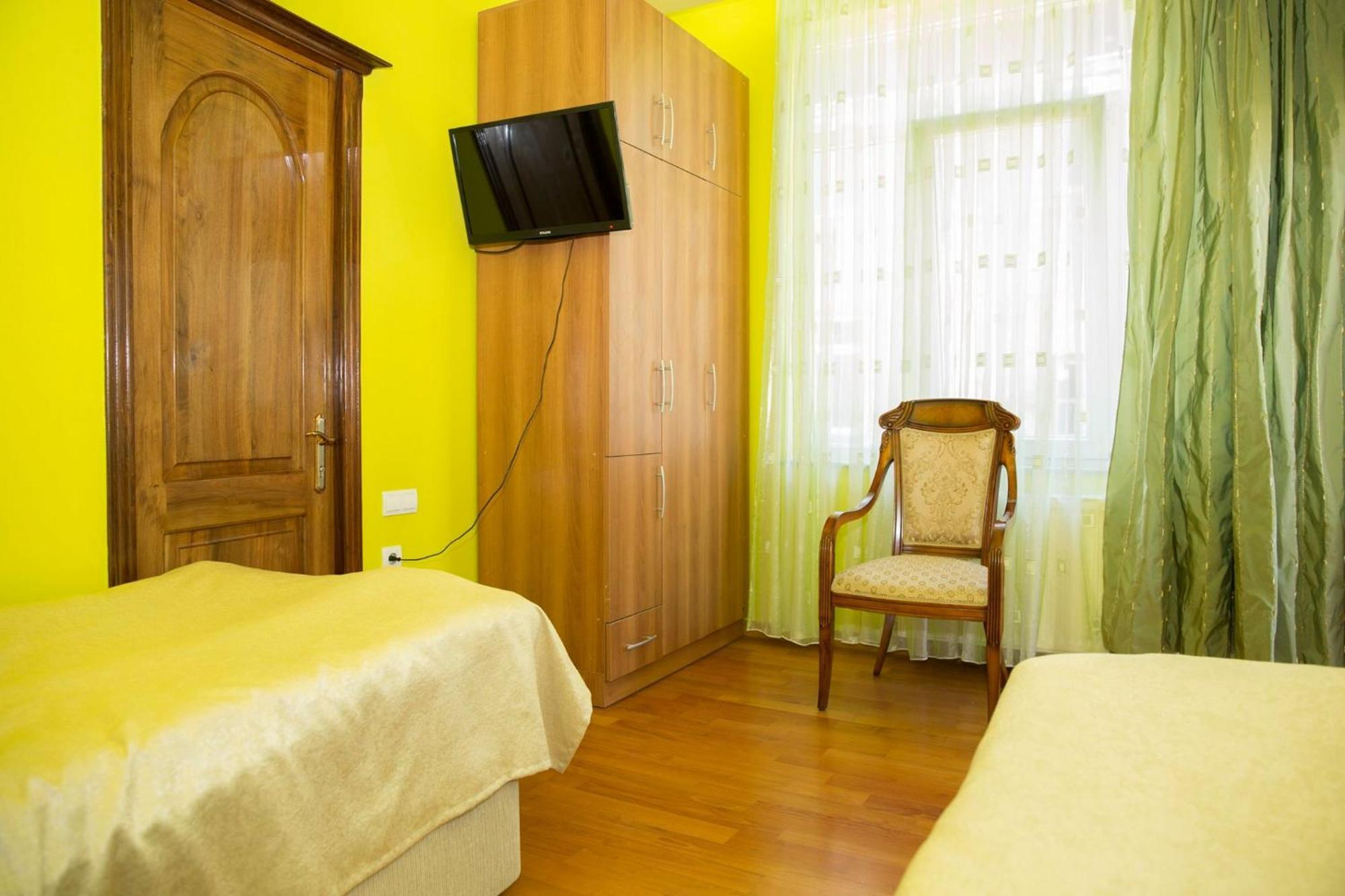 באטומי Hotel Black Sea House מראה חיצוני תמונה