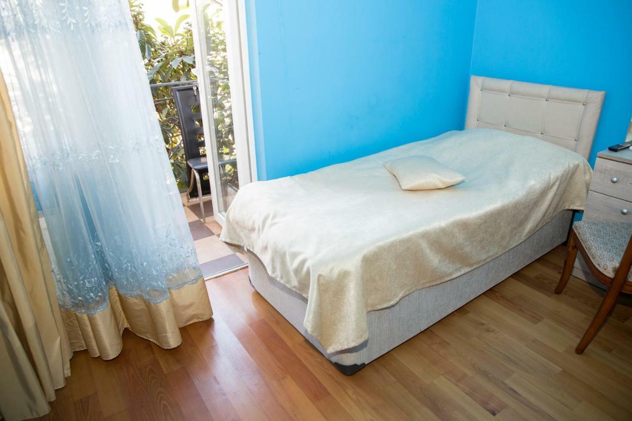 באטומי Hotel Black Sea House מראה חיצוני תמונה