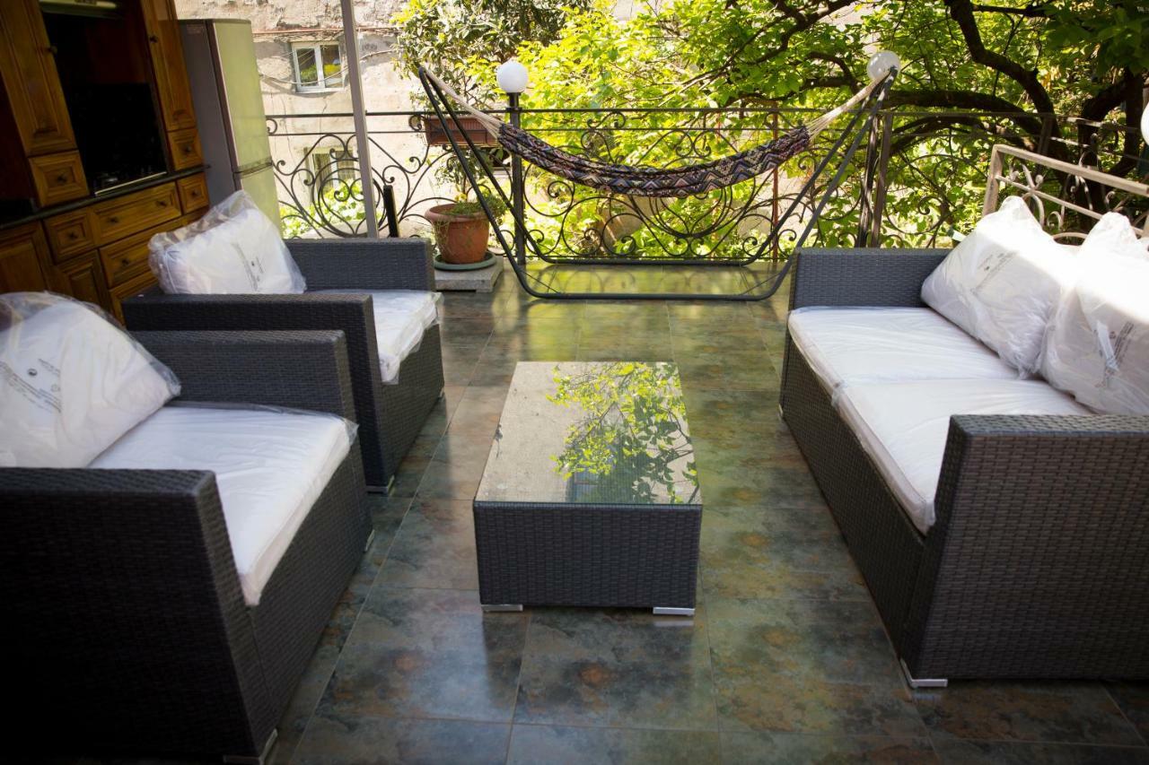 באטומי Hotel Black Sea House מראה חיצוני תמונה